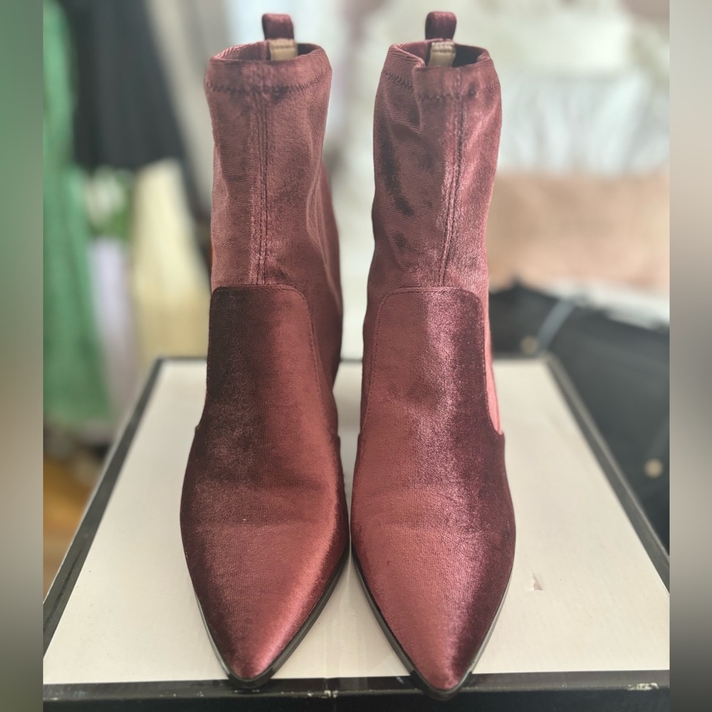 Nine West Eshella Dark Wine Velvet Ankle Boots